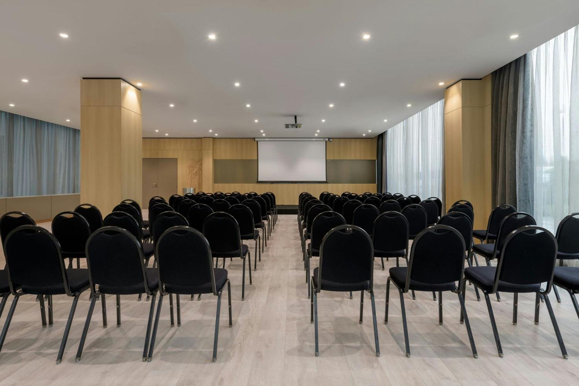 Ac Hotel La Finca By Marriott Pozuelo de Alarcón Exteriér fotografie